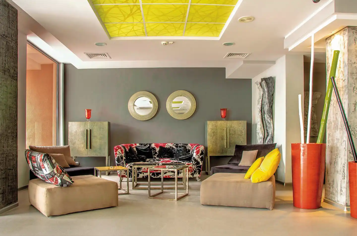 Gladiola Star Lobby
