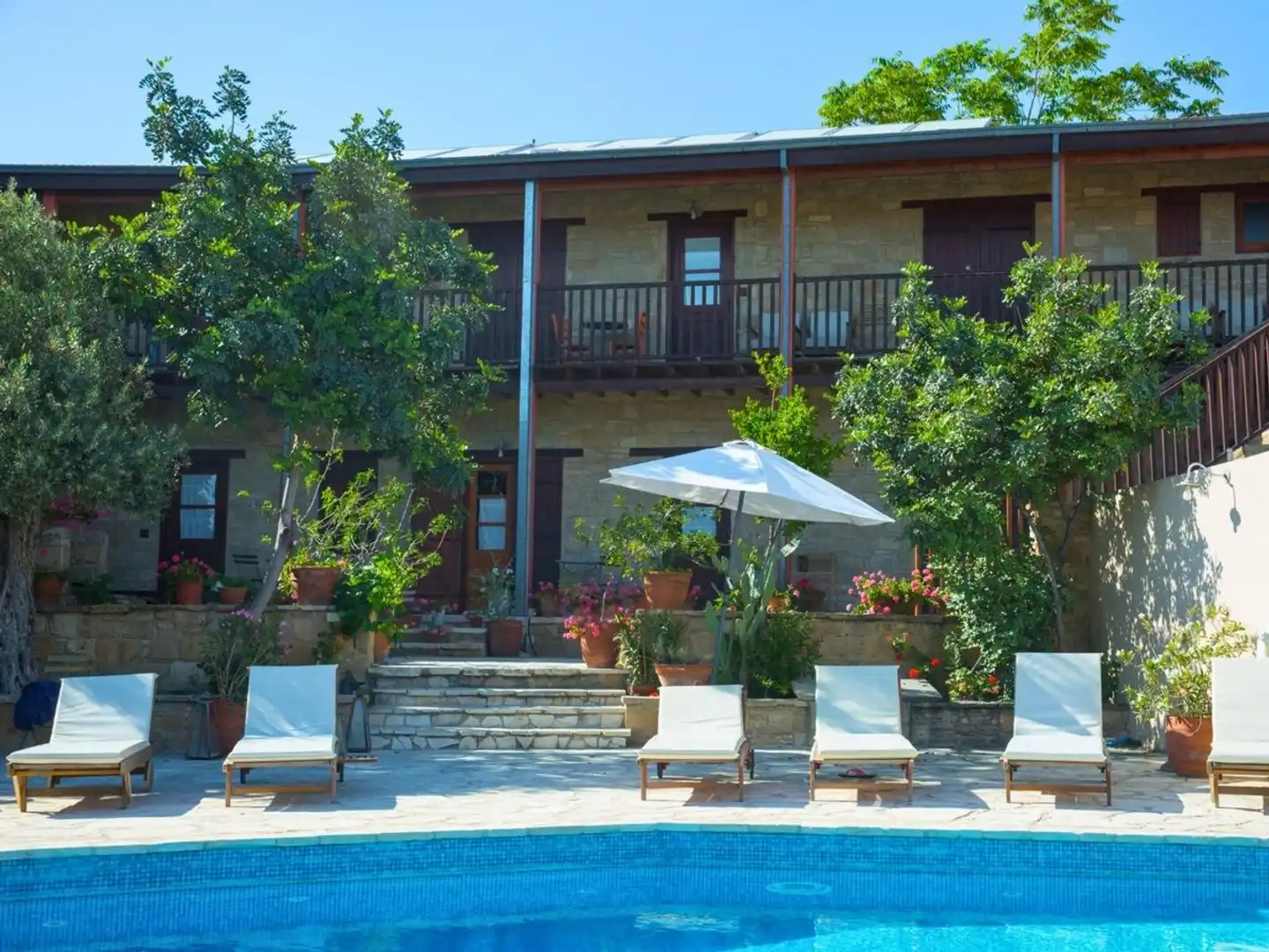 Eveleos Country House Pool
