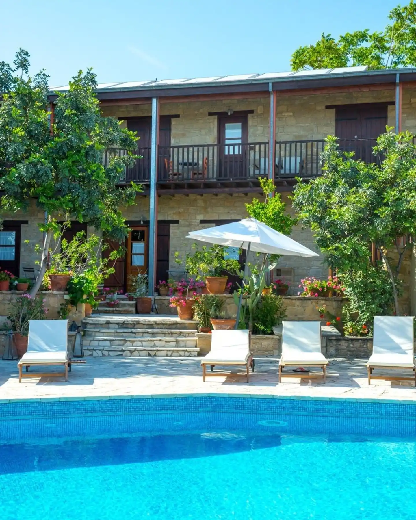 Eveleos Country House Pool