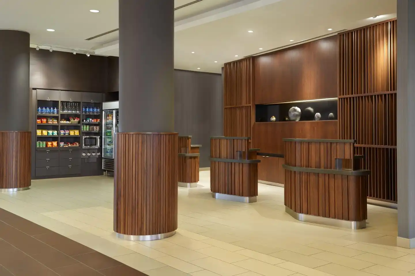 Courtyard by Marriott Calgary Airport Lobby
