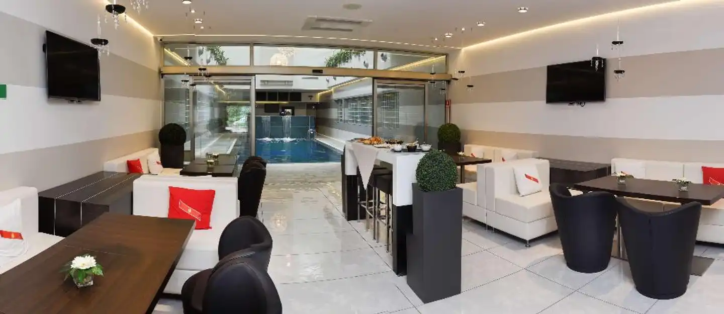 Best Western Plus Hotel Modena Resort Lobby