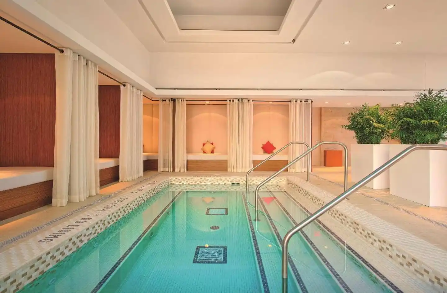 Shangri-La Hotel Toronto Hallenbad