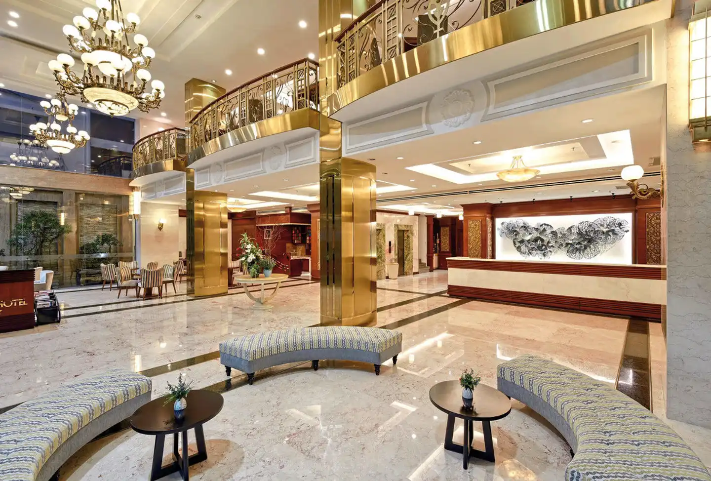 Aquari Hotel Lobby