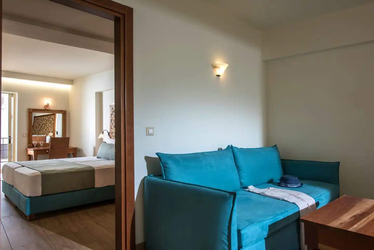 Anesis Blue Boutique Hotel Wohnbeispiel