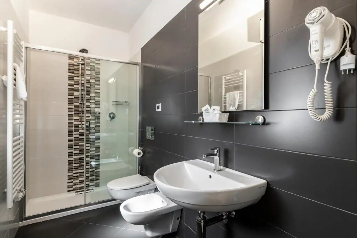 Mediterraneo Badezimmer