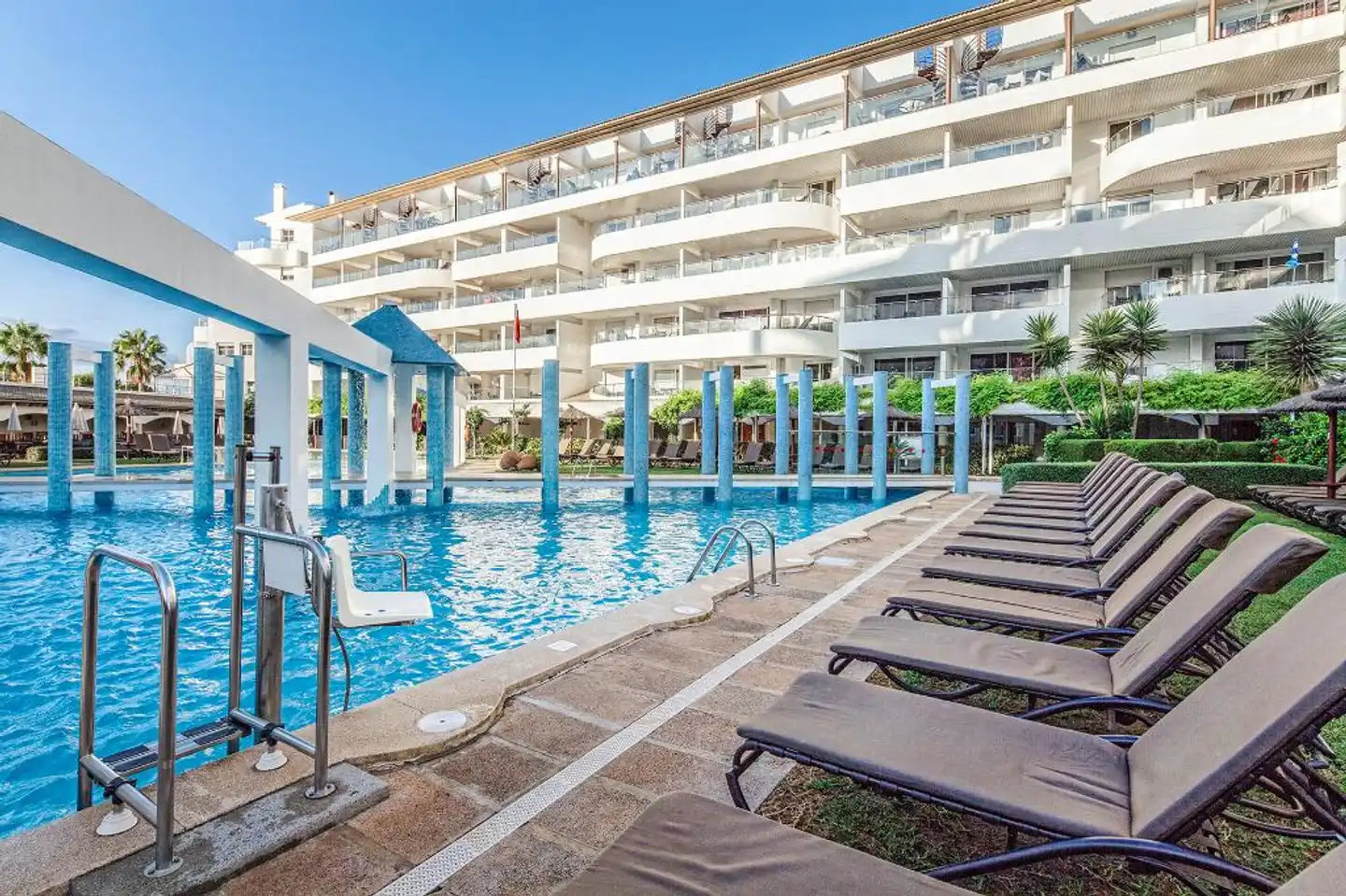 Ona Garden Lago Pool