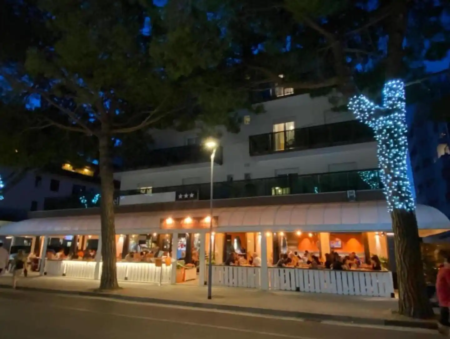 La Maison Hotel Aussenansicht