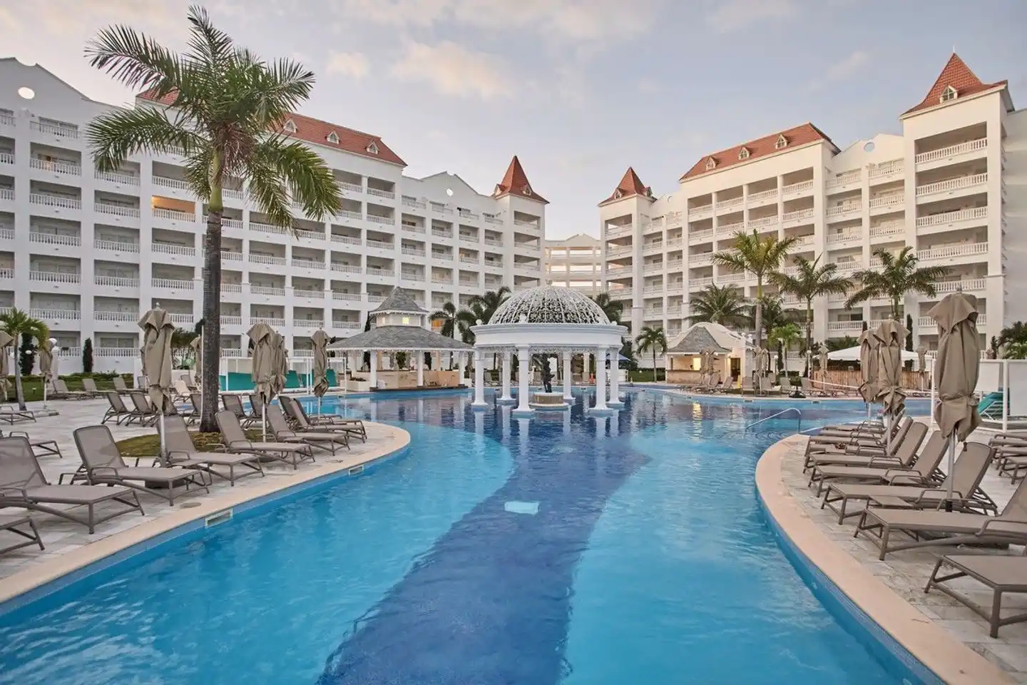 Bahia Principe Luxury Runaway Bay Pool