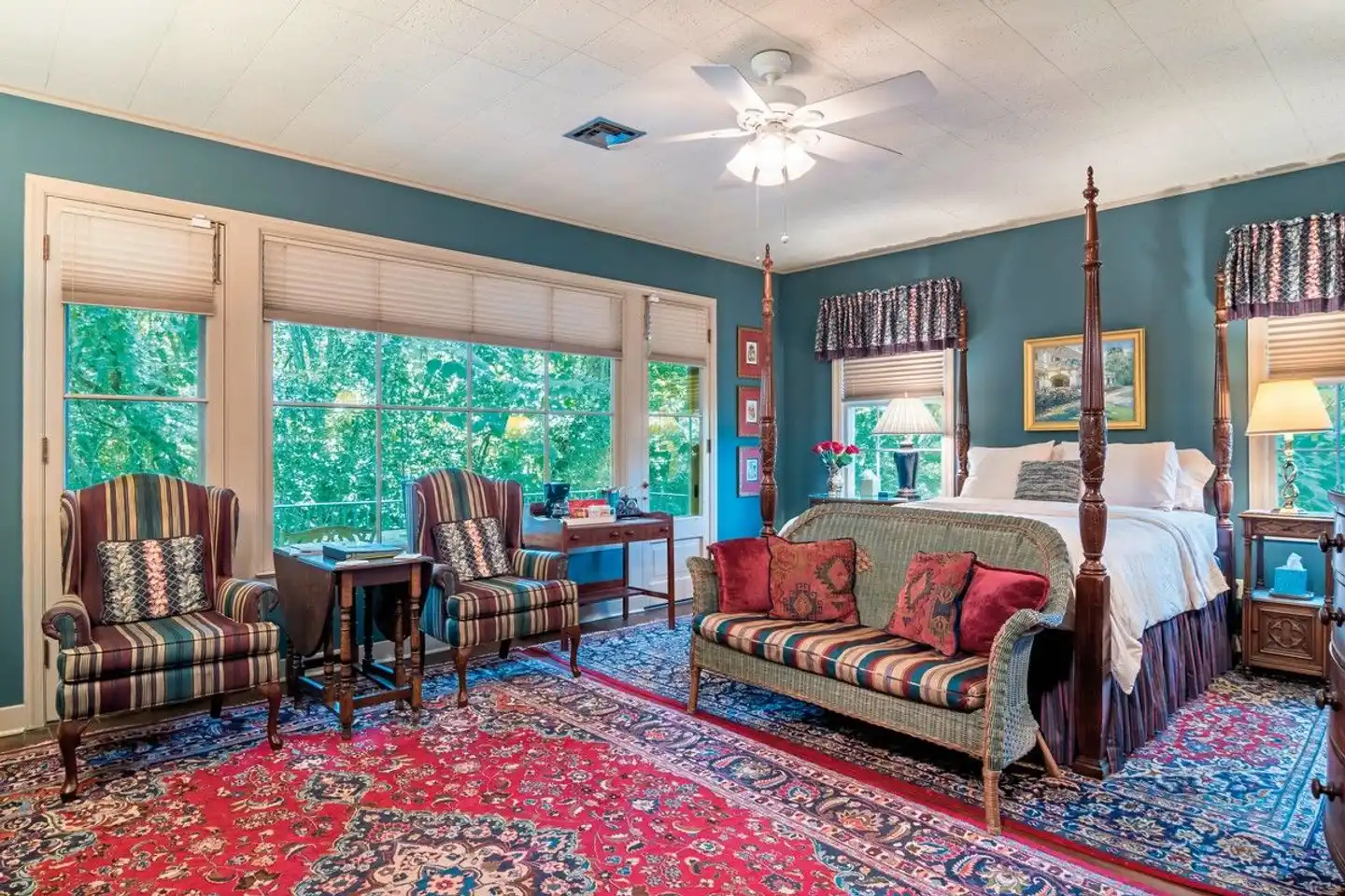 The Stockade Bed & Breakfast Lobby