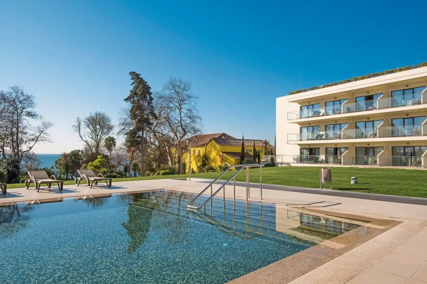 Vila Galé Collection Palacio dos Arcos Pool