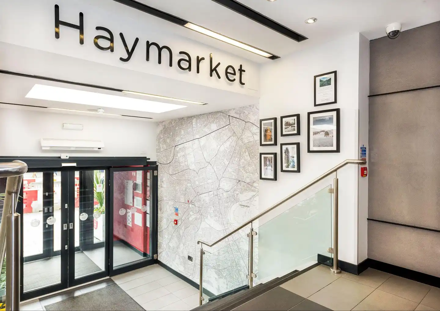 Haymarket Hub Hotel Sport und Entertainment