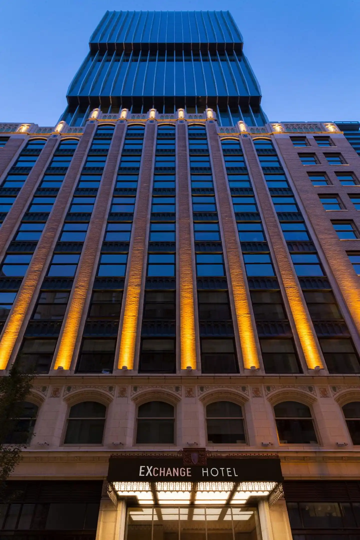 EXchange Hotel Vancouver Aussenansicht