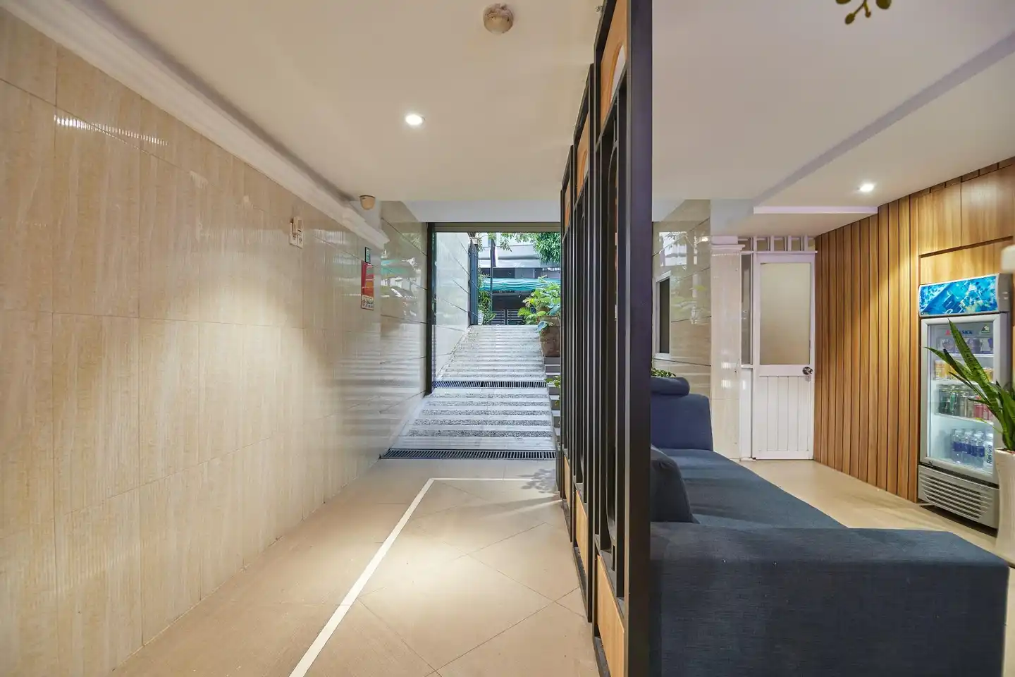 Bin Bin Hotel 2 - Near Him Lam D7 Lobby