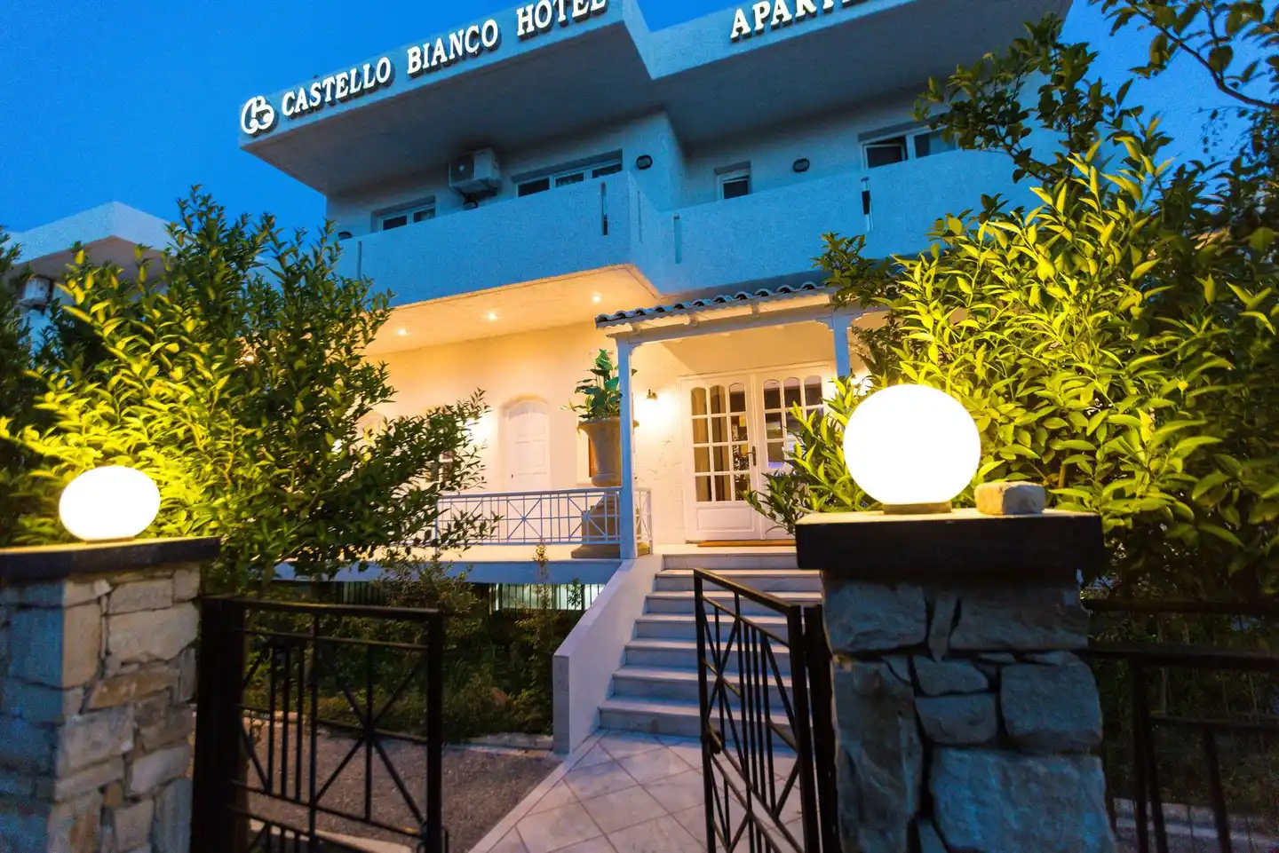 Castello Bianco Hotel Terrasse