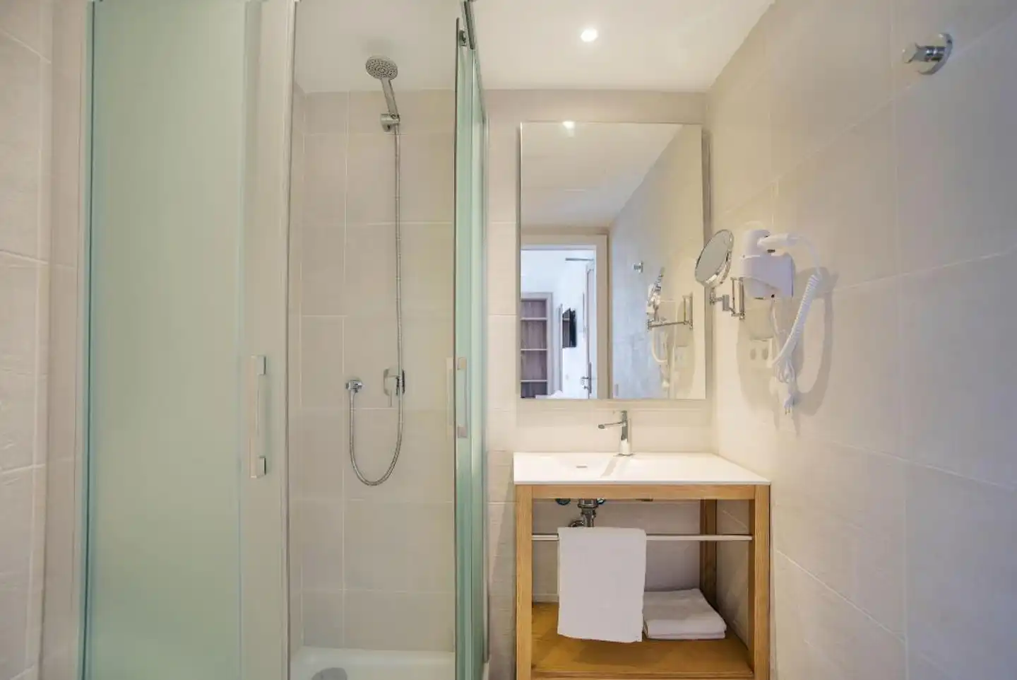INNER Hotel Rupit Badezimmer