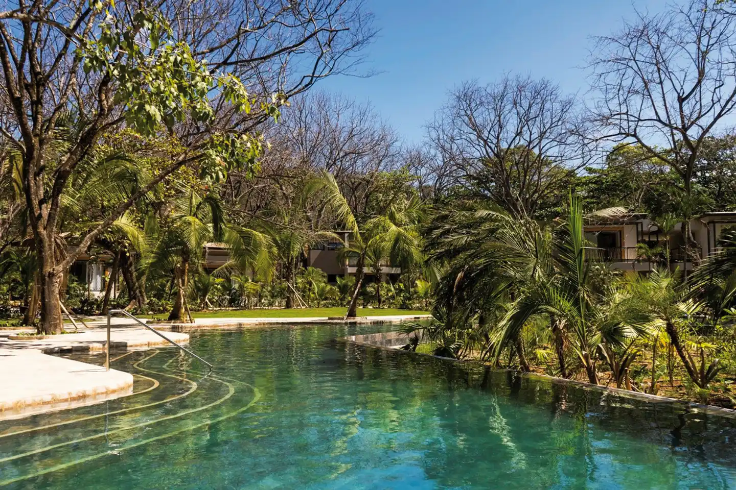 Hotel Nantipa Pool
