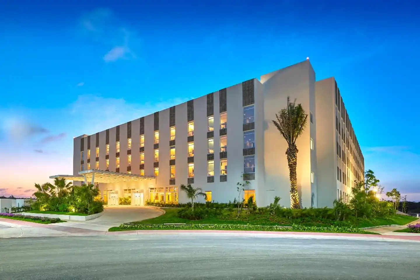 City Express Suites Cancún Aeropuerto Aussenansicht