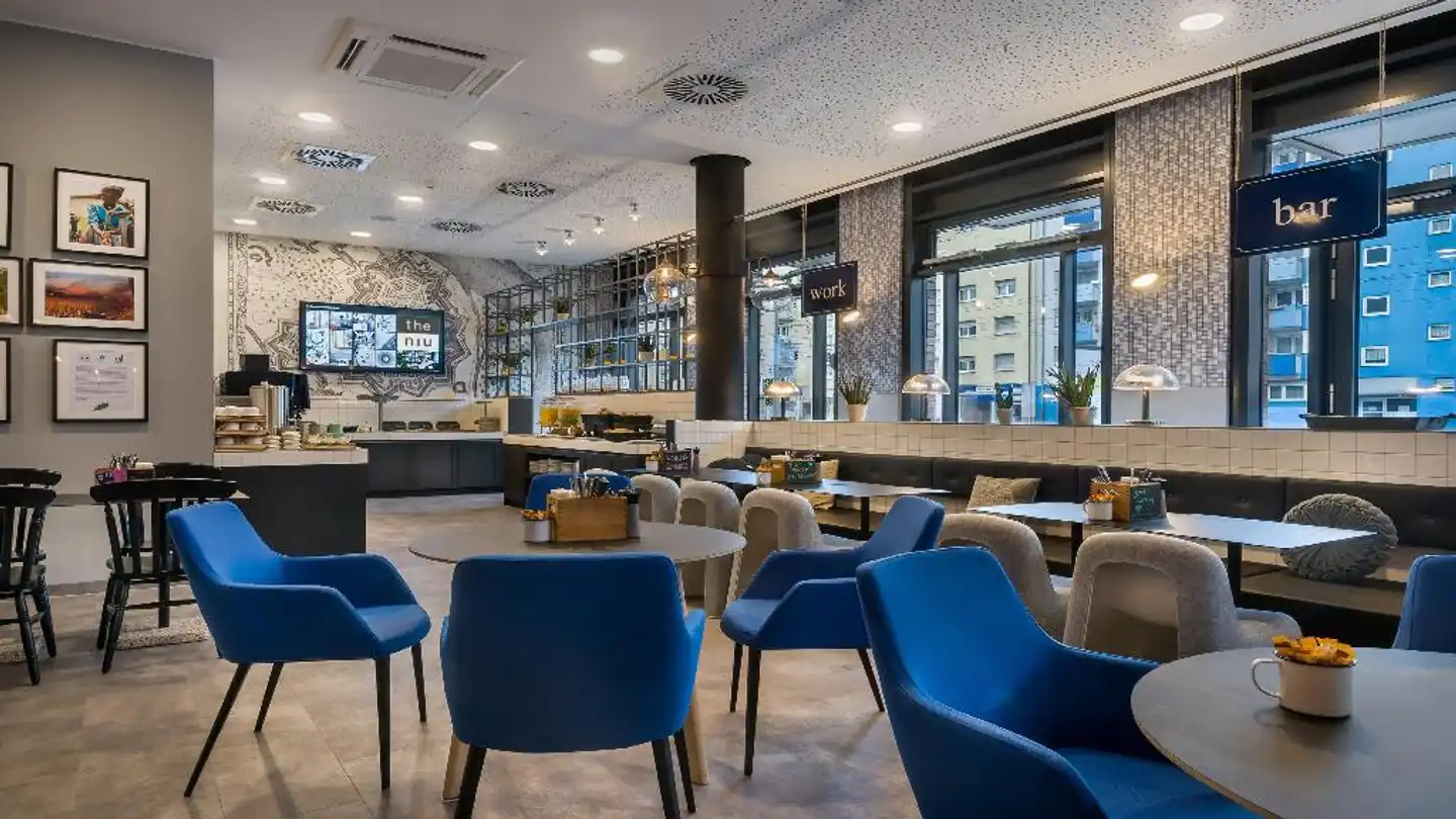 the niu Square Bar