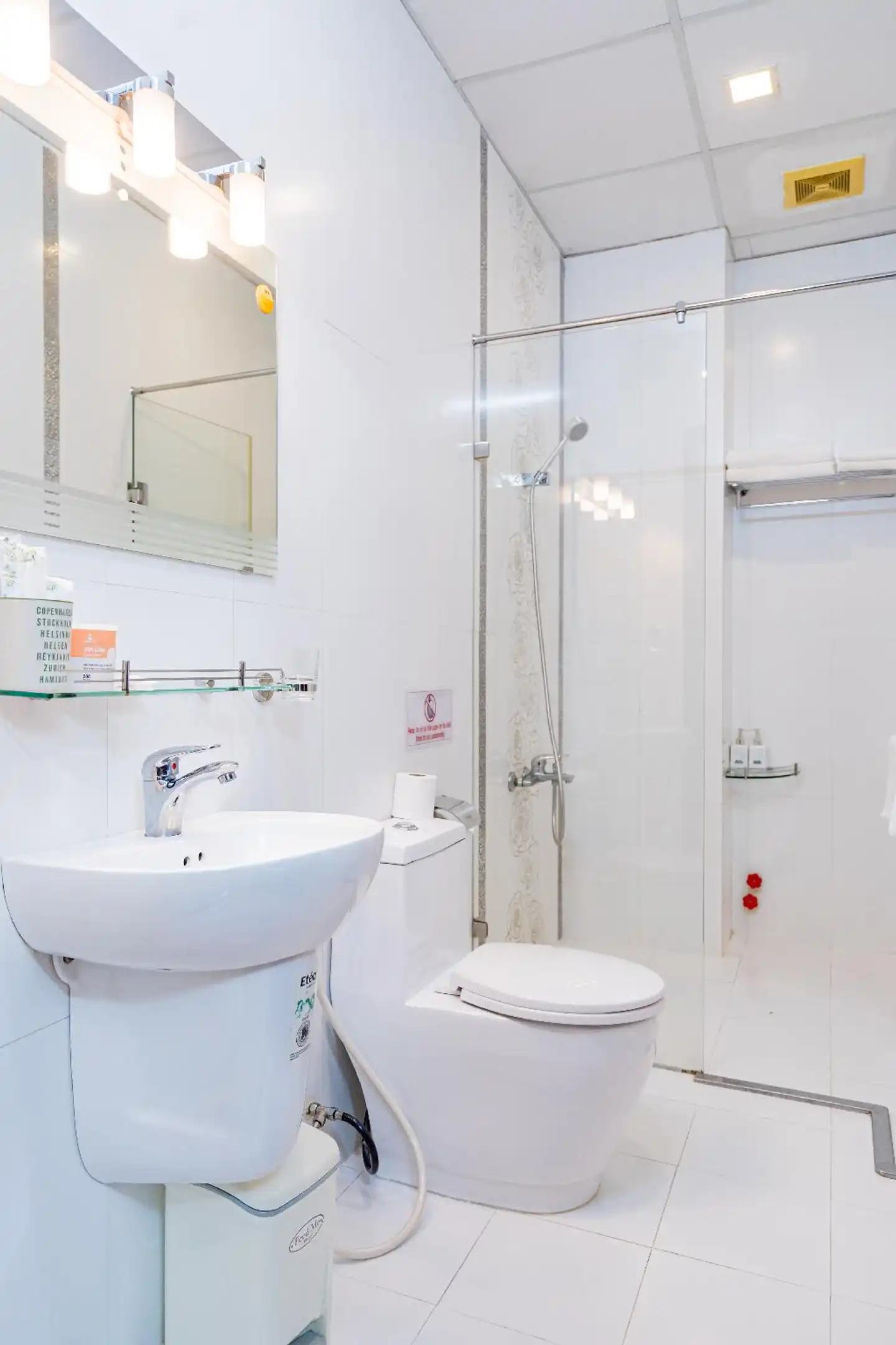 Ben Thanh Retreats Hotel Badezimmer