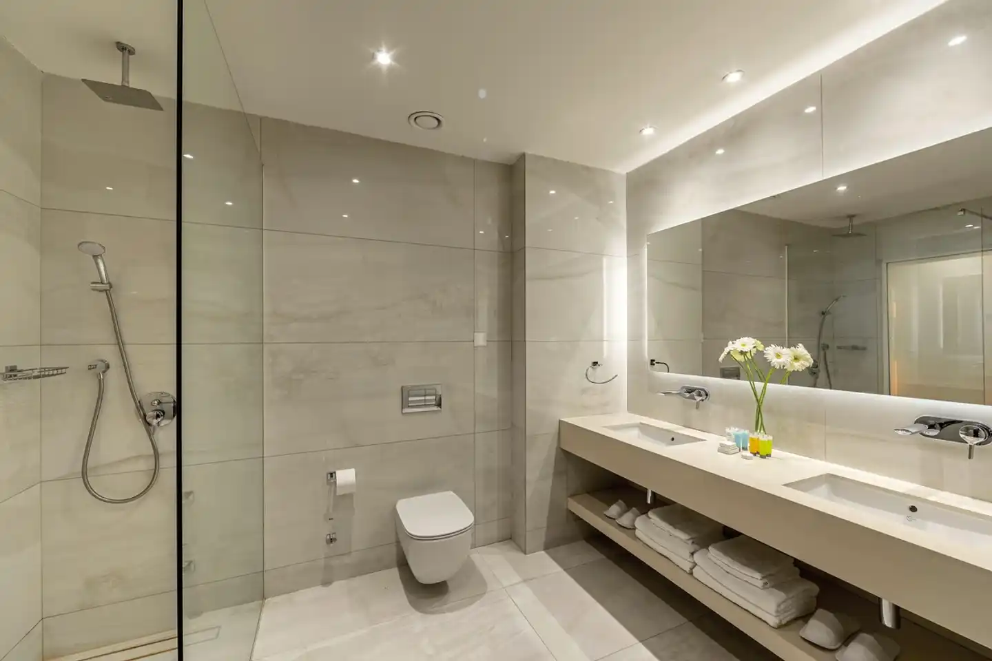 Chrysomare Beach Hotel and Resort Badezimmer