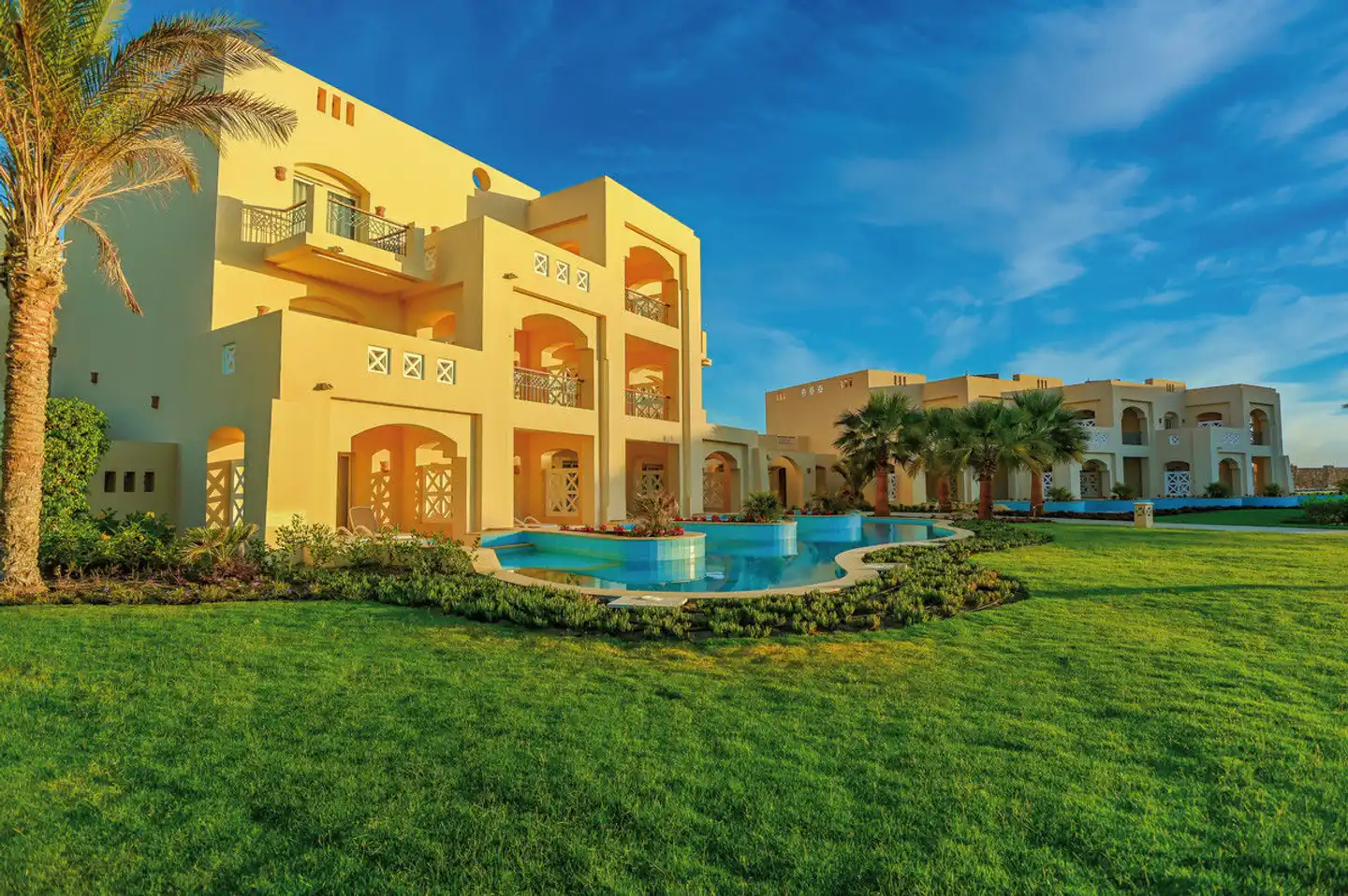 Sataya Resort Aussenansicht