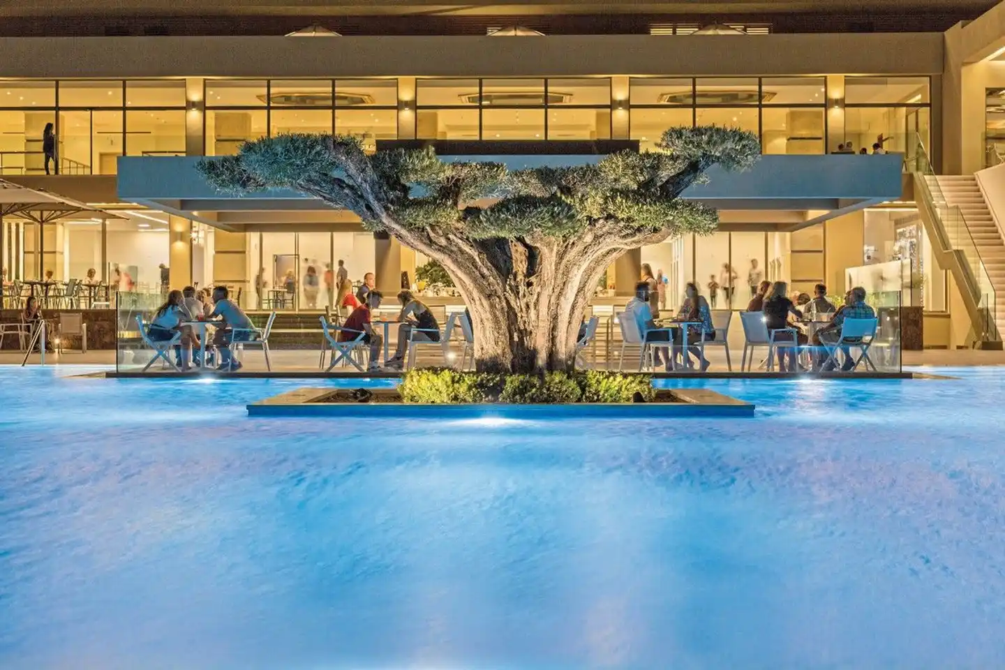 Amada Colossos Resort Elite Collection Hallenbad