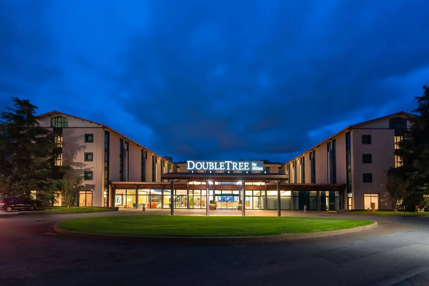 DoubleTree by Hilton Milan Malpensa Aussenansicht