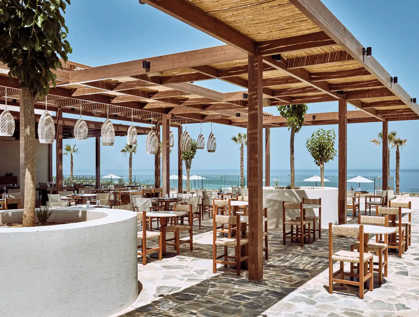 The Royal Senses Resort & Spa, Curio Collection by Hilton Terrasse