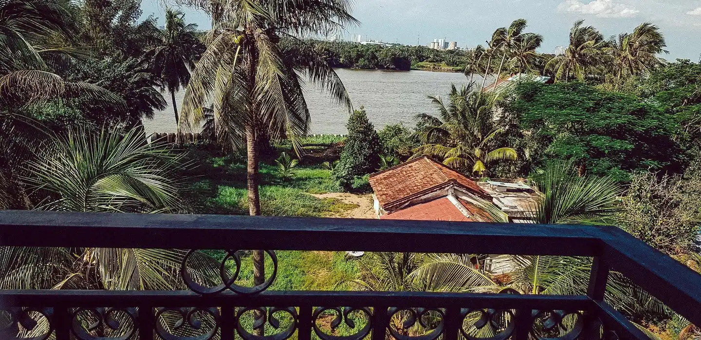 Melow Riverview Apartment Aussenansicht