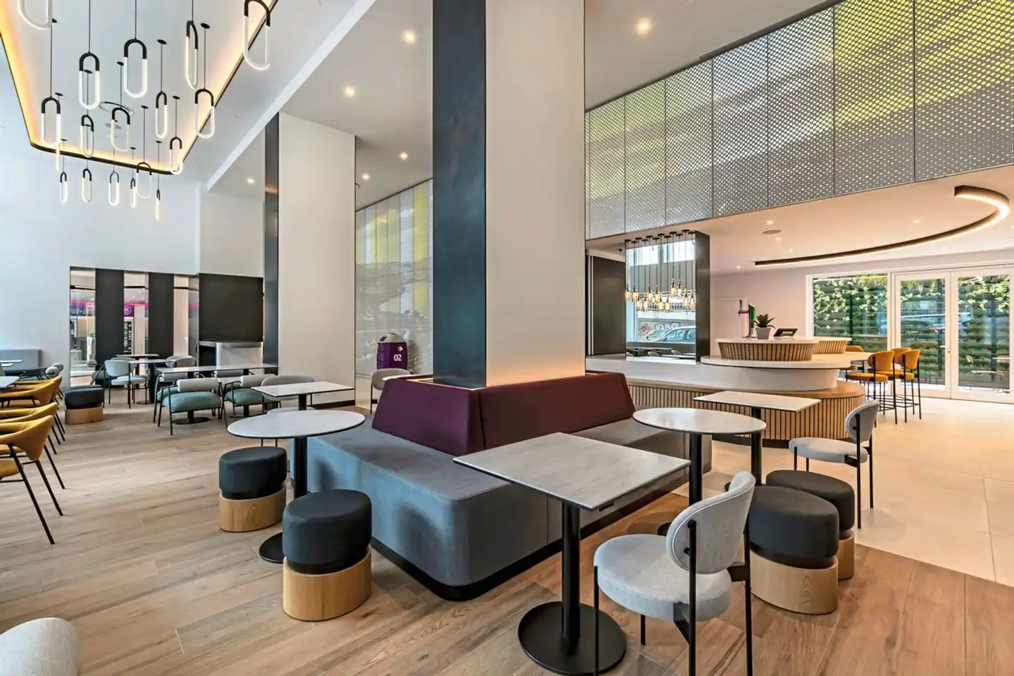 Yotel Porto Lobby