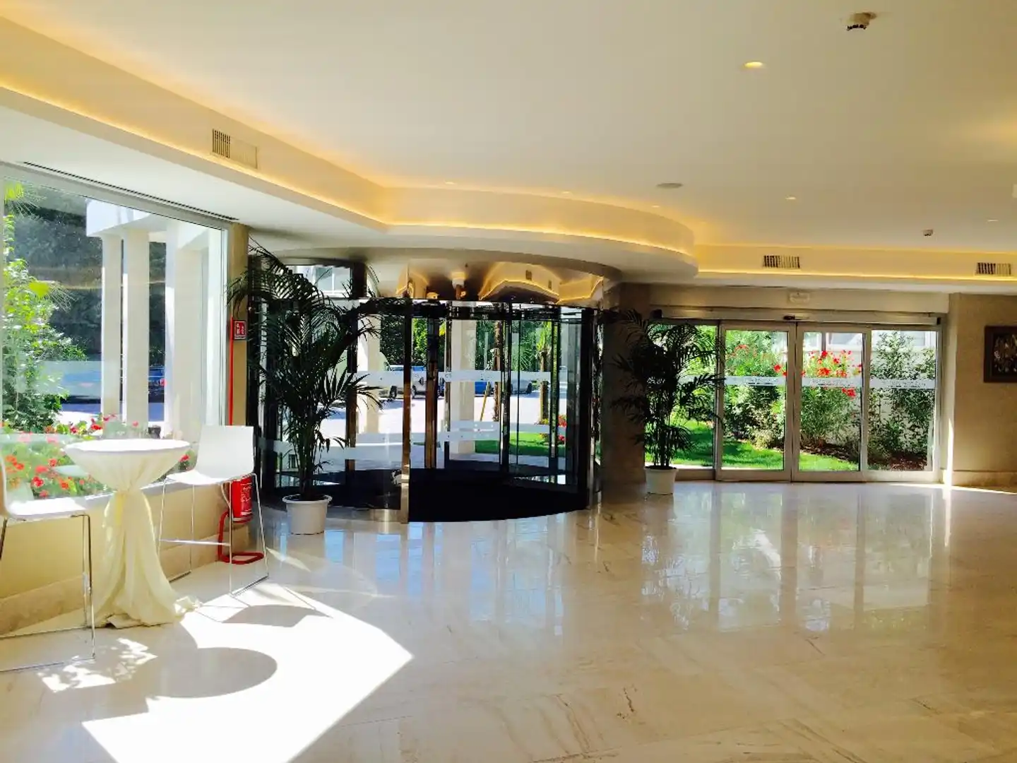 Villa Fiorita Lobby