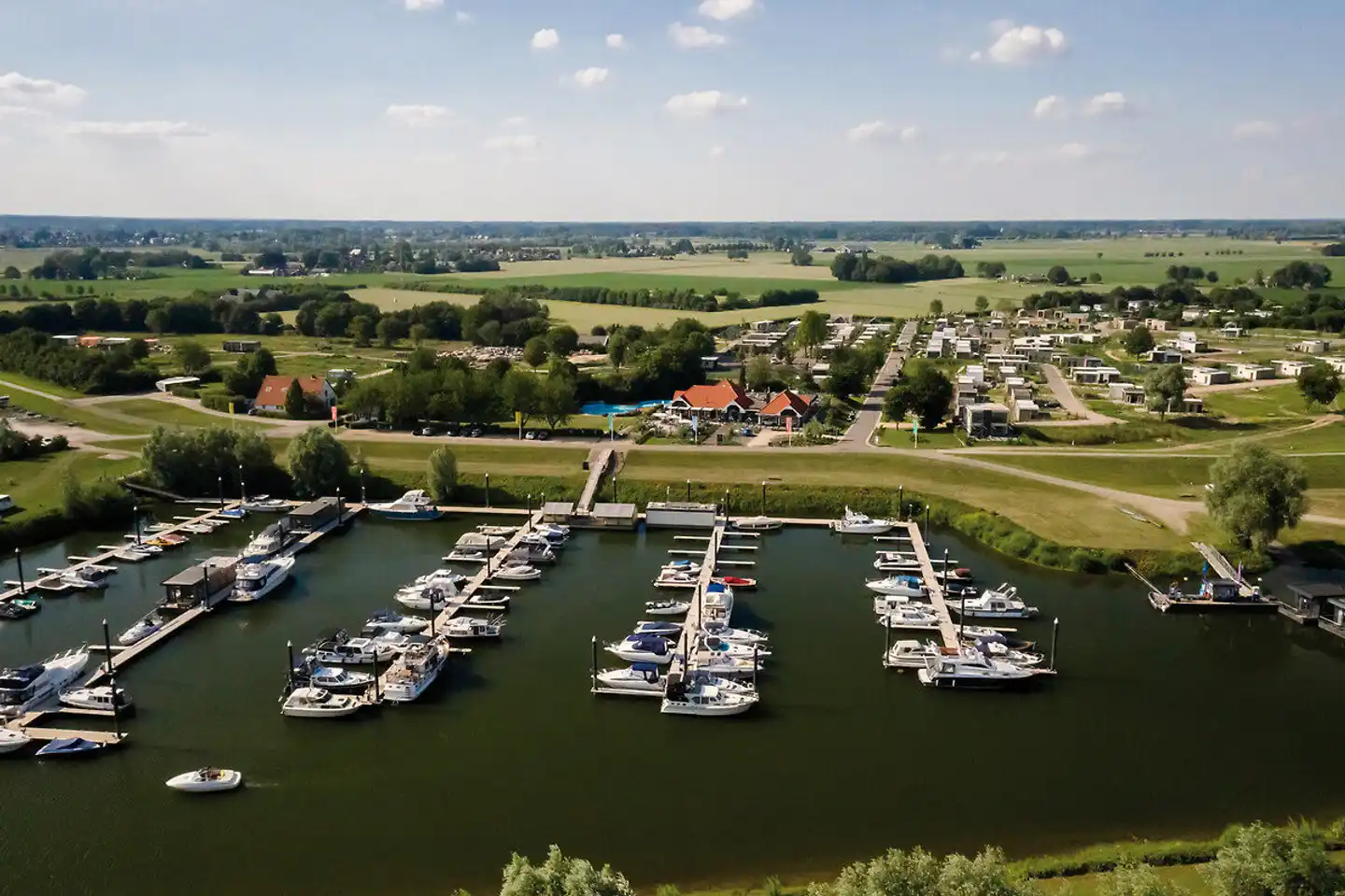 EuroParcs Marina Strandbad Aussenansicht