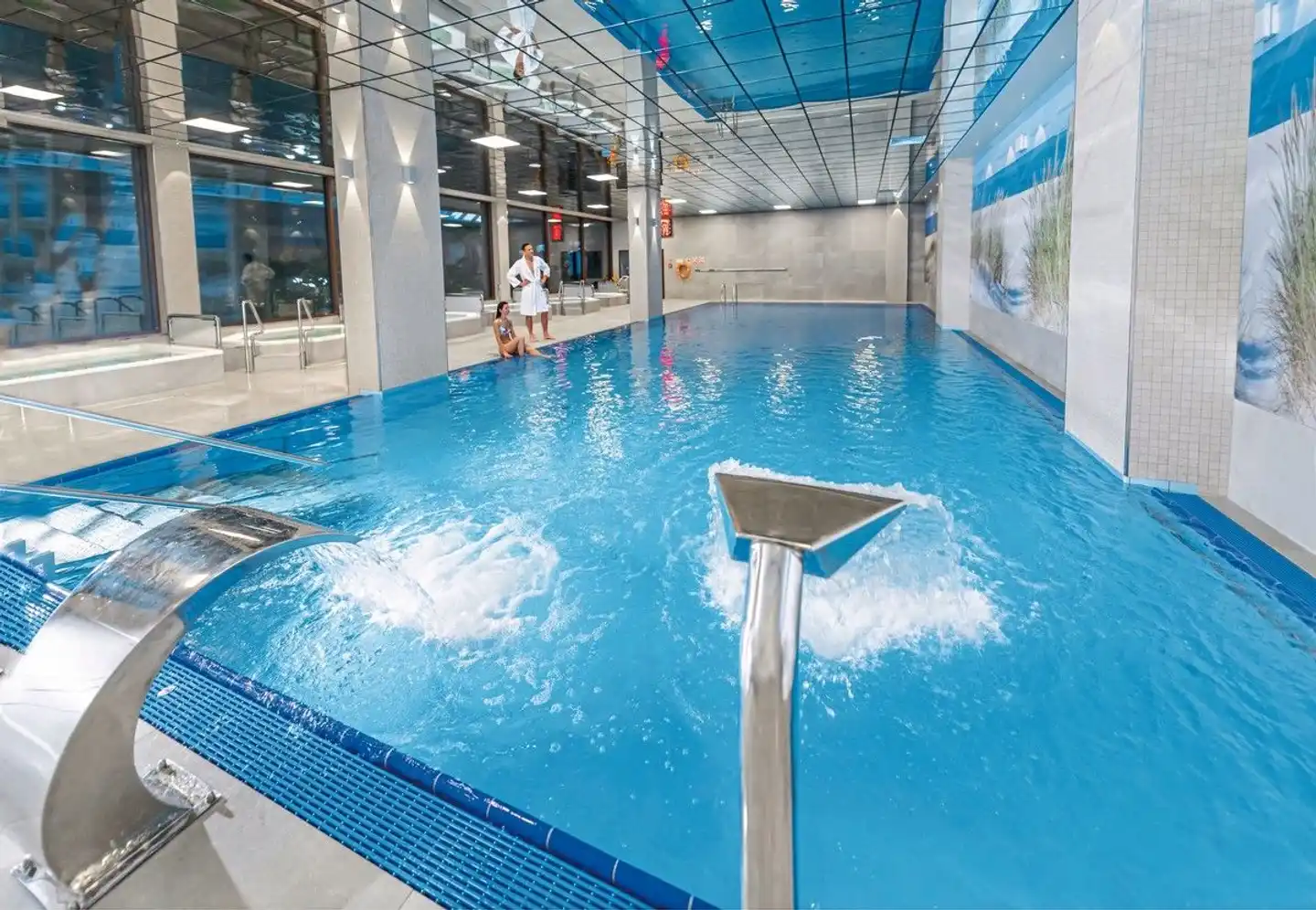 Olymp IV Hallenbad