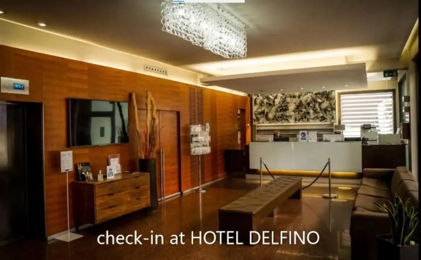 Venice Terminal Apartments & Suite Lobby