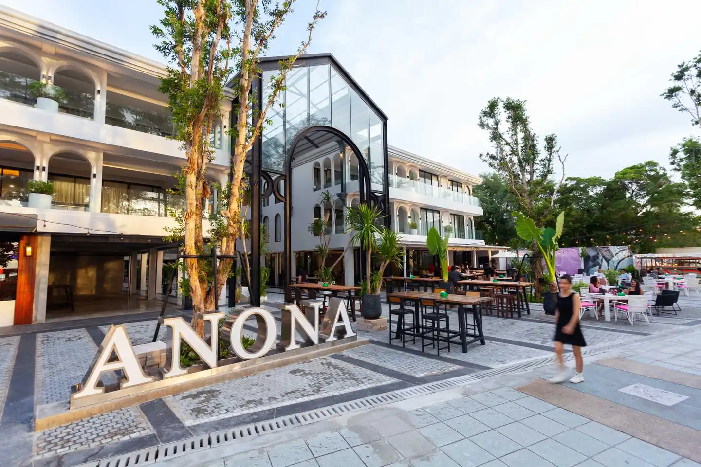 Anona Beachfront Phuket Resort Aussenansicht