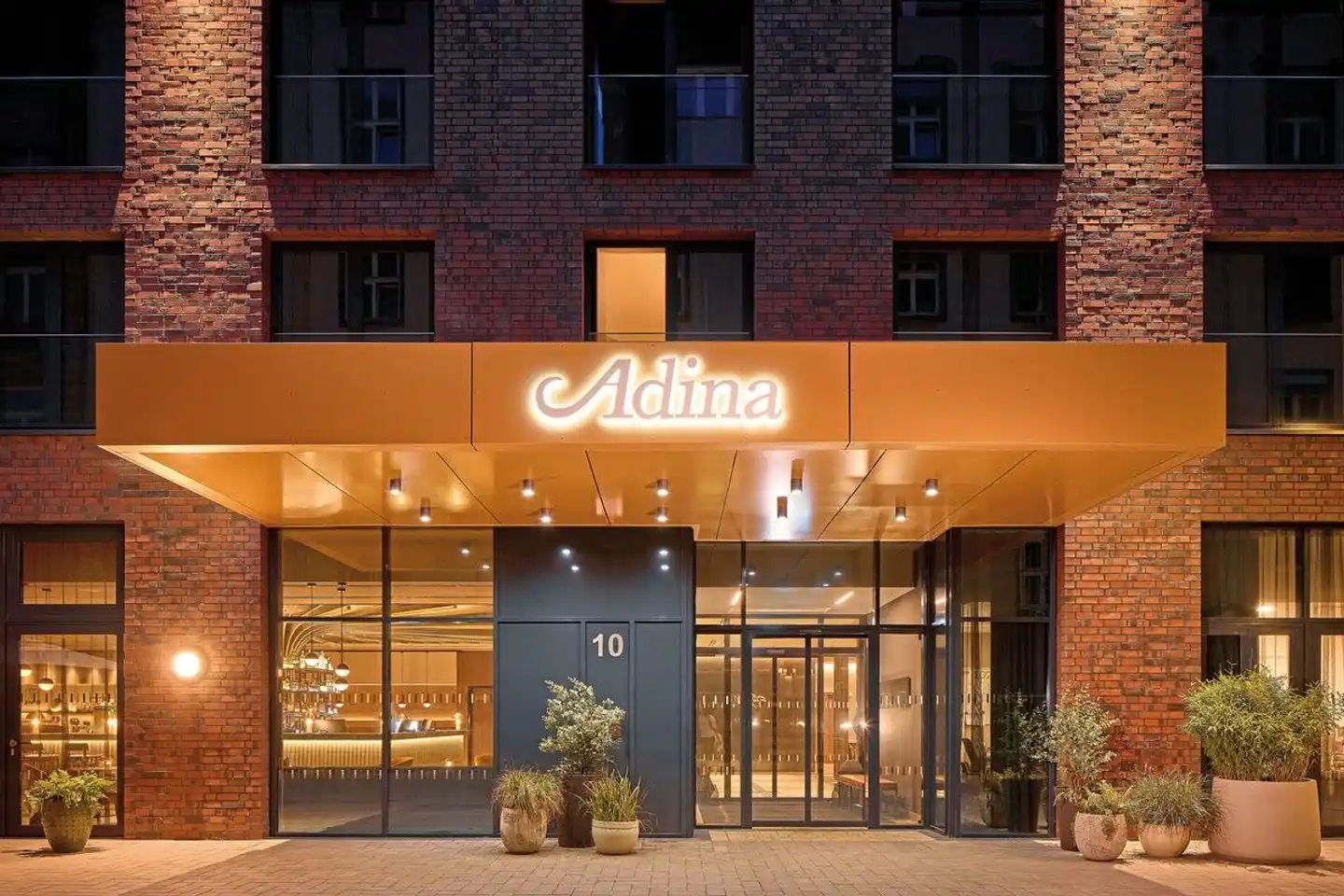 Adina Apartment Hotel Düsseldorf Aussenansicht