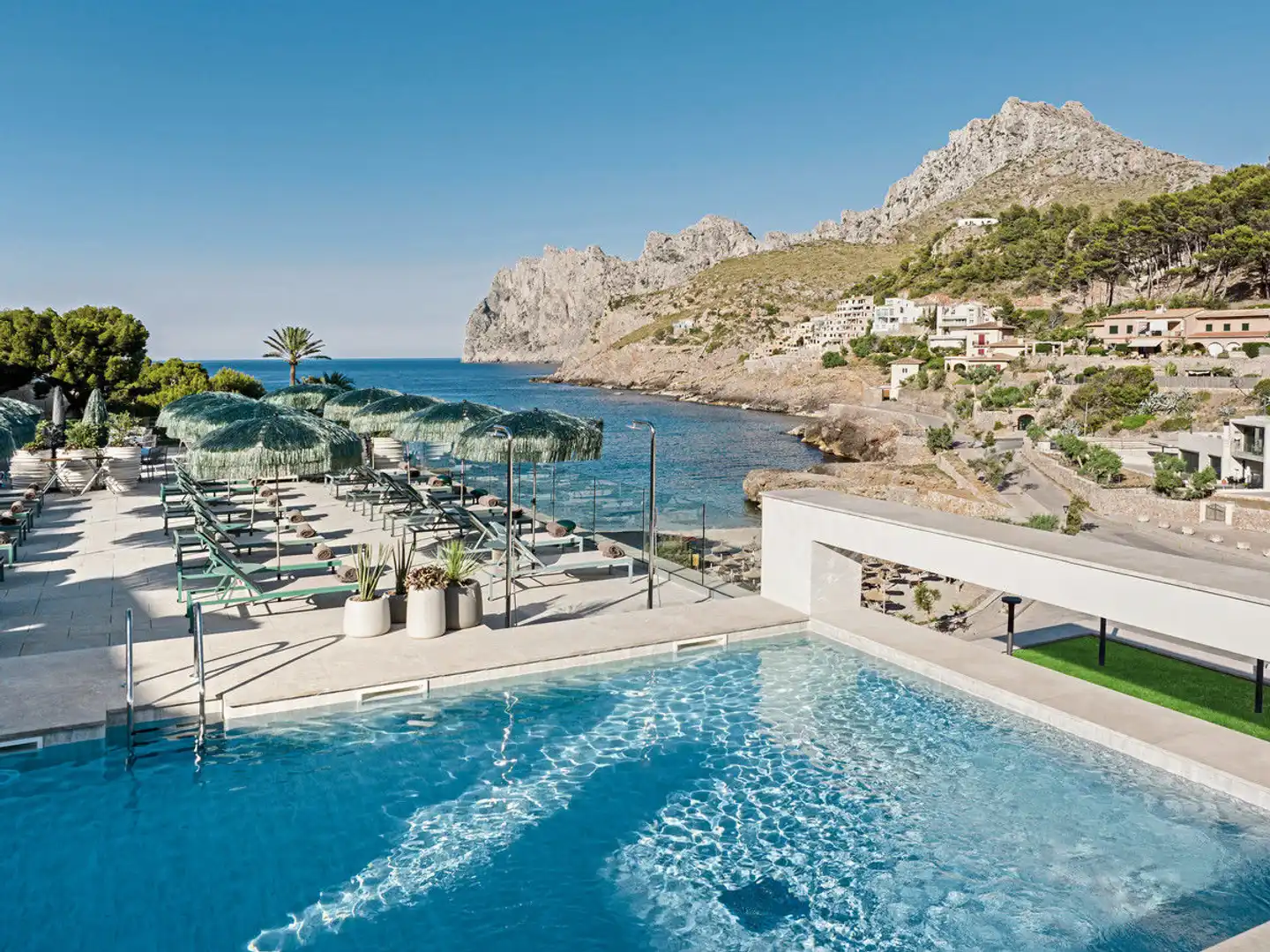 El Vicenç de la Mar Pool