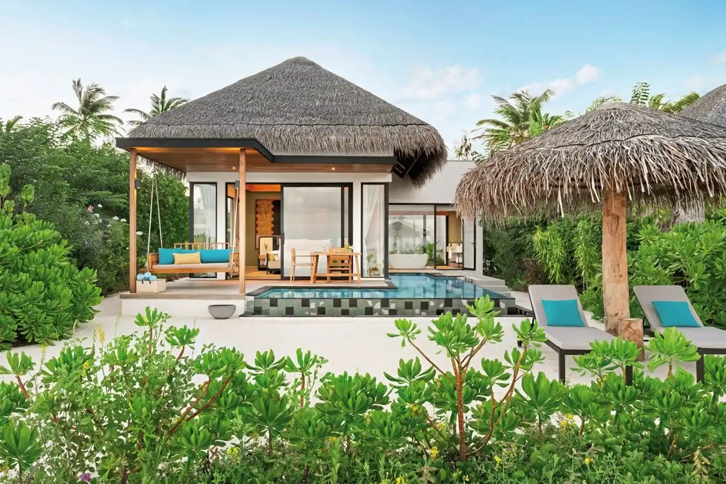 Hilton Maldives Amingiri Resort & Spa Pool