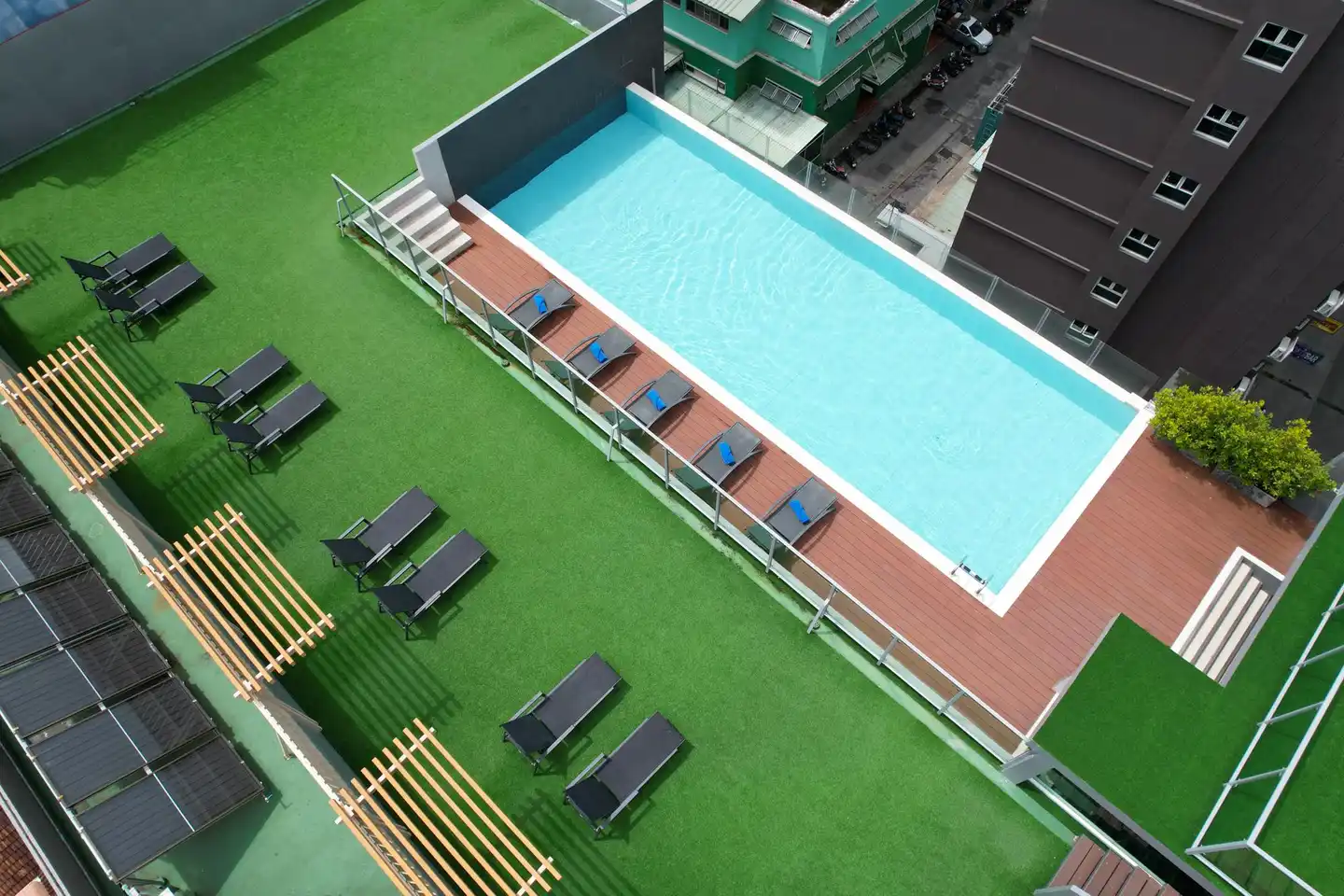Grace Patong Hotel Pool
