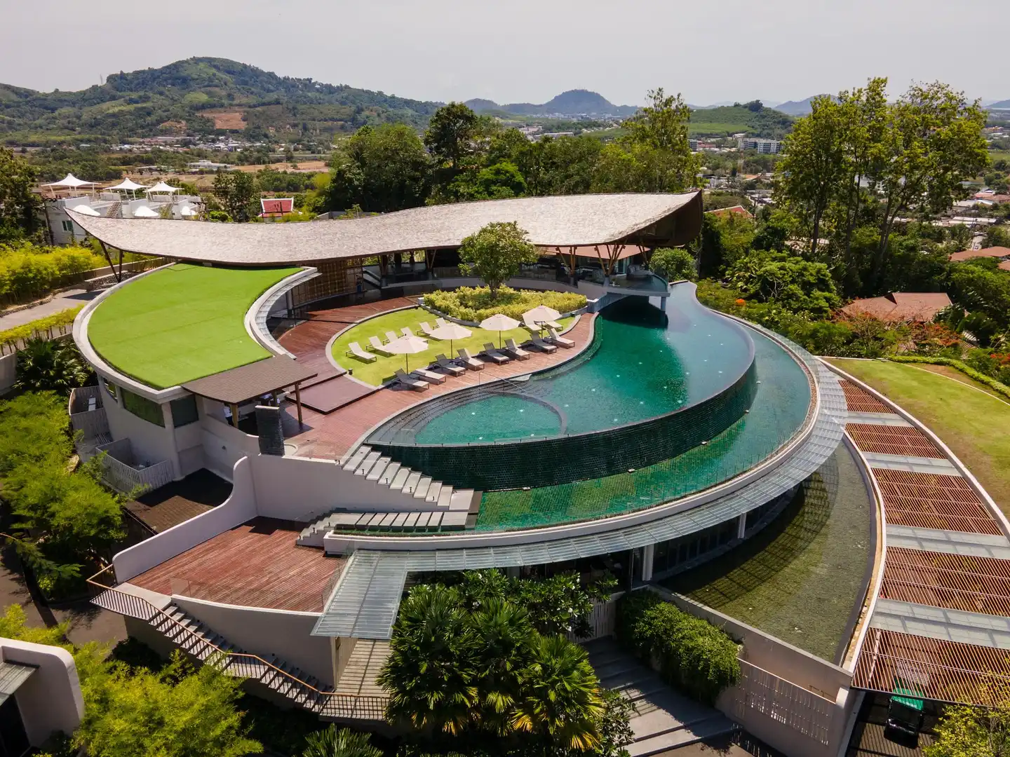 Noku Phuket Sport und Entertainment