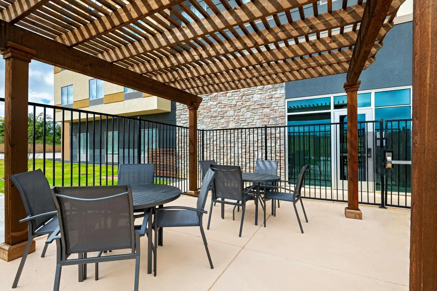 Fairfield Inn & Suites by Marriott Fort Worth Alliance Airport Lobby