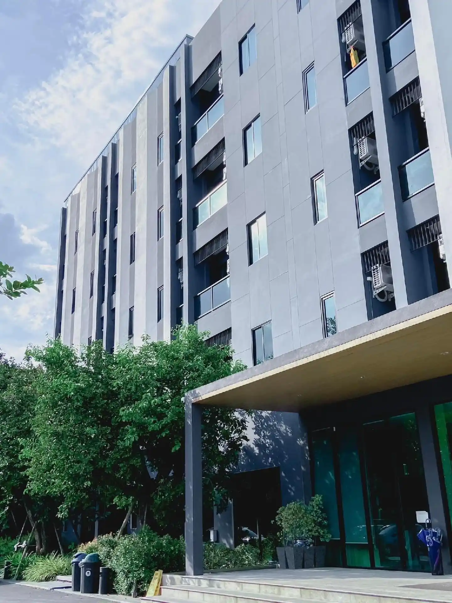 Double J Hotel Aussenansicht