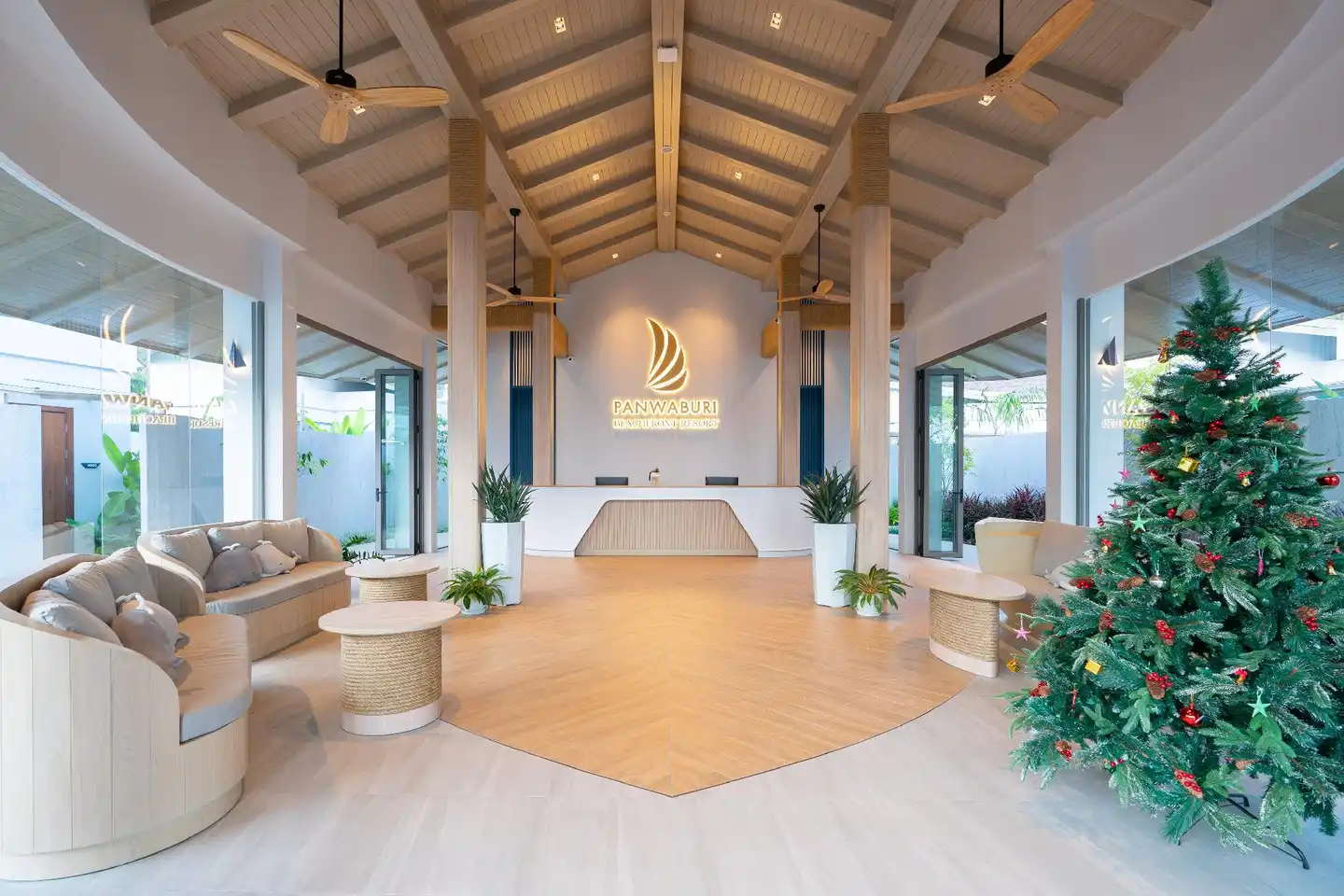 Panwaburi Beachfront Resort (SHA Extra Plus) Lobby