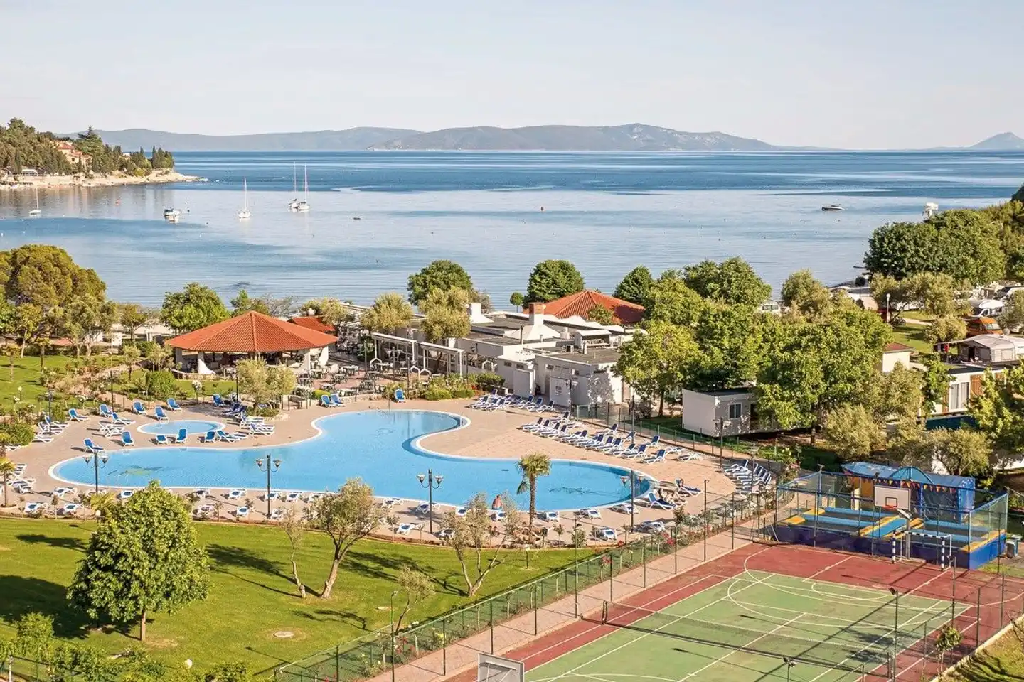 Camping Oliva Pool