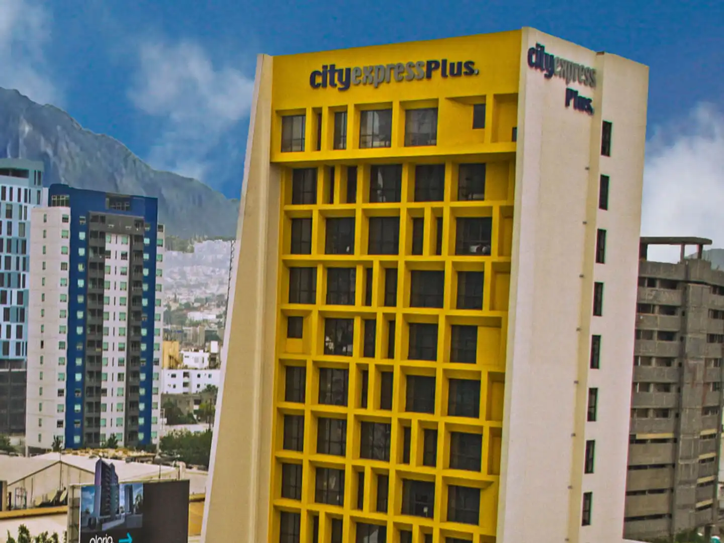 City Express Plus Monterrey San Jeronimo Aussenansicht