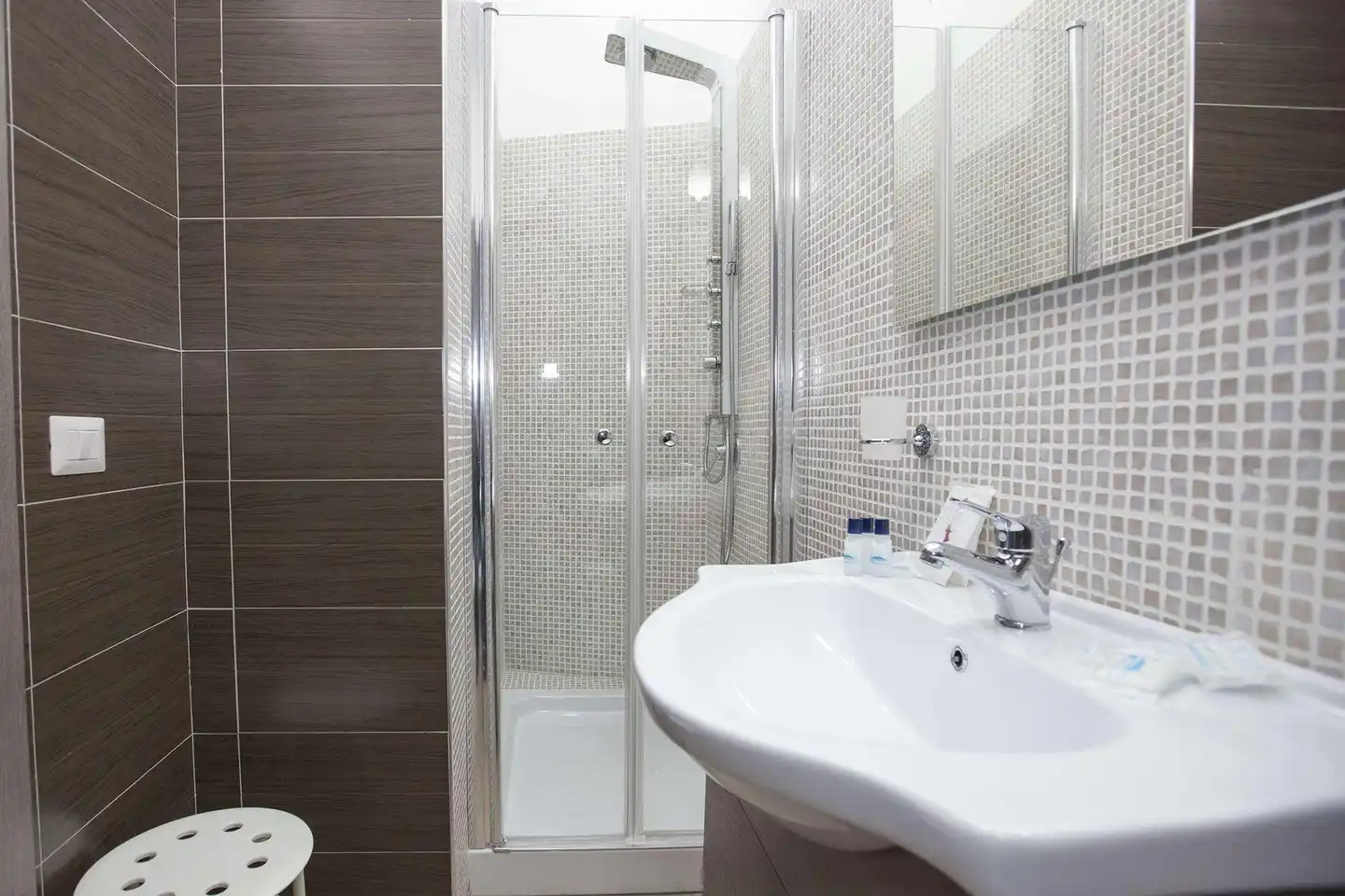 Napoli Garibaldi Square Badezimmer