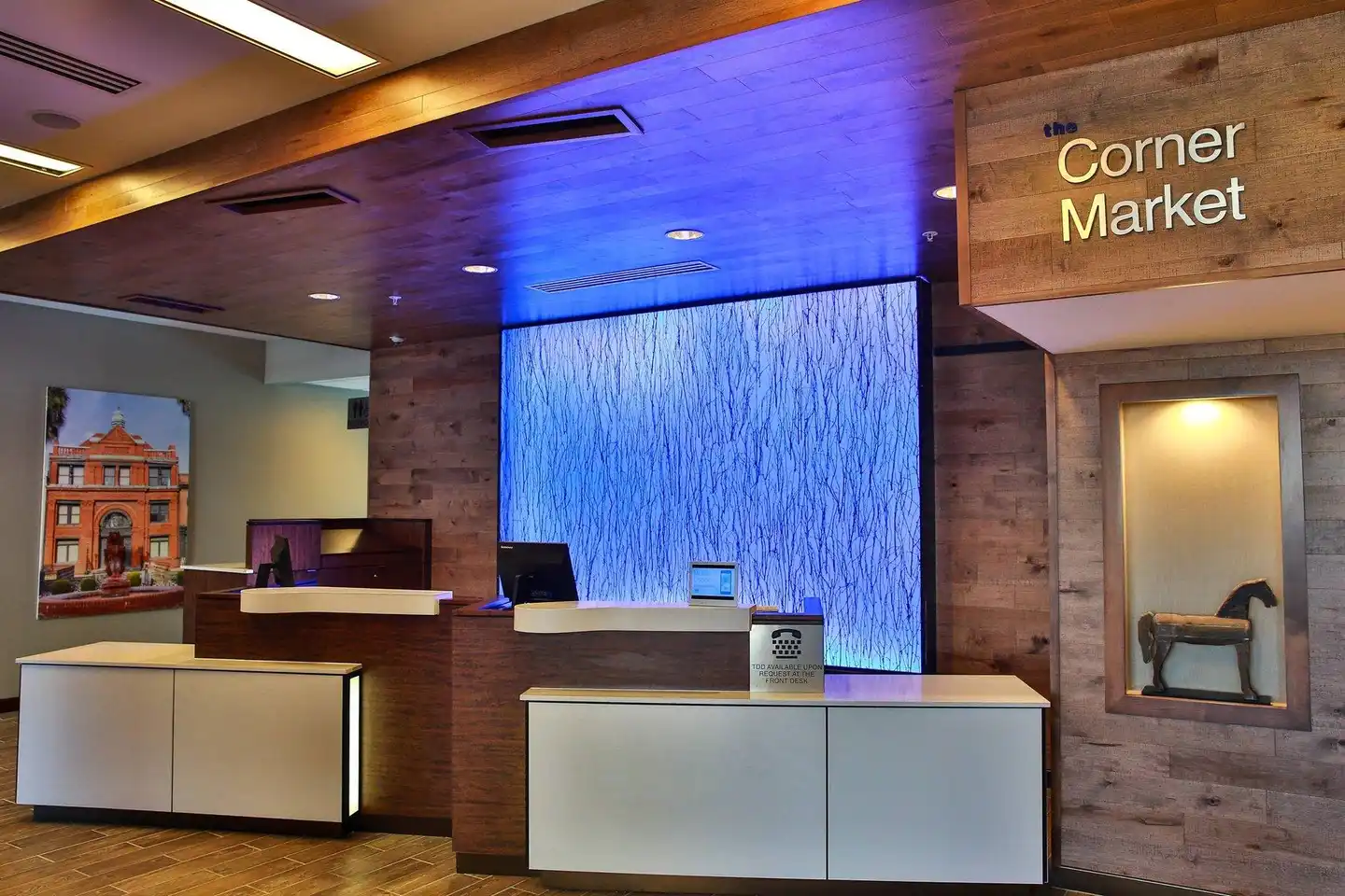 Fairfield Inn & Suites by Marriott Savannah Midtown Lobby