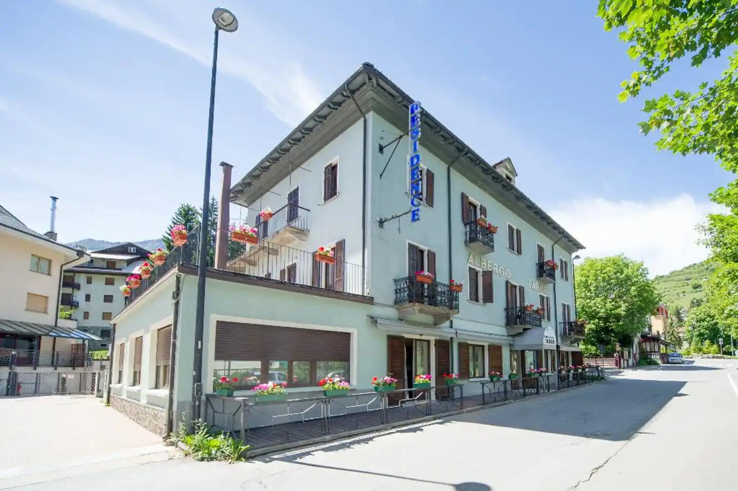 Frejus Case Vacanza - Residence Tabor Aussenansicht