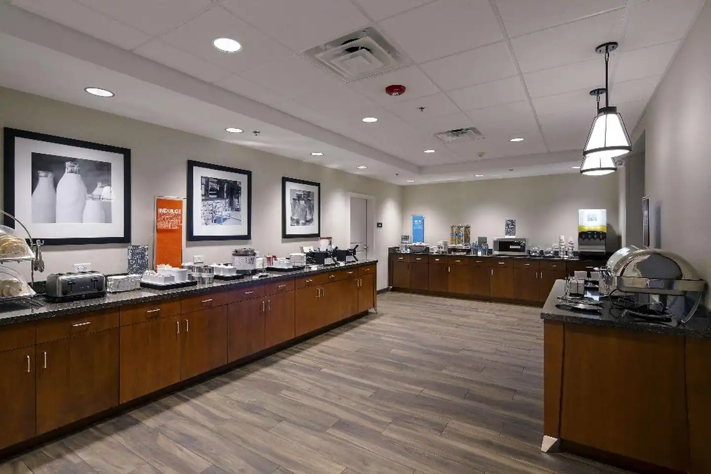 Hampton Inn & Suites Page - Lake Powell Lobby