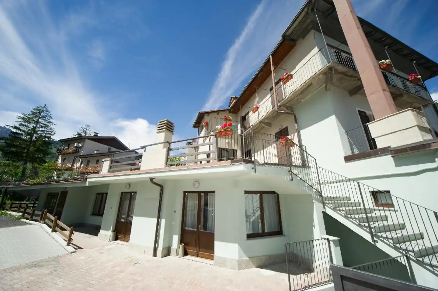 Frejus Case Vacanza - Residence Tabor Aussenansicht